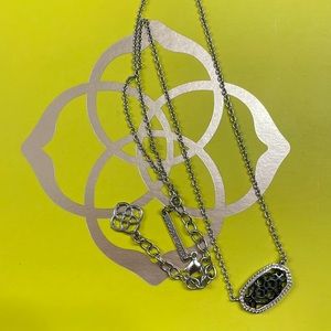 Kendra Scott necklace